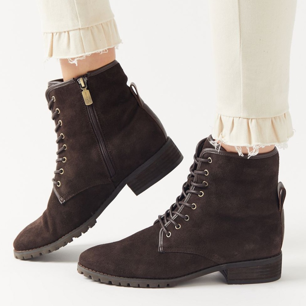 Blondo Prima Lace-Up Boot